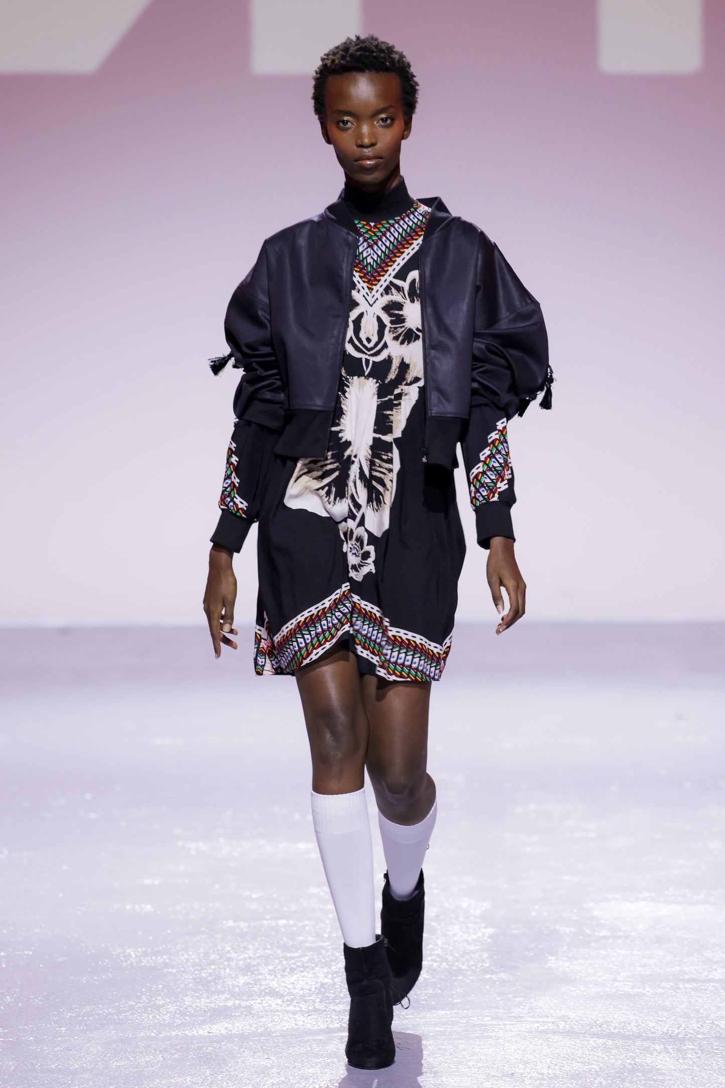 W ESSENTIAL TASSEL BOMBER