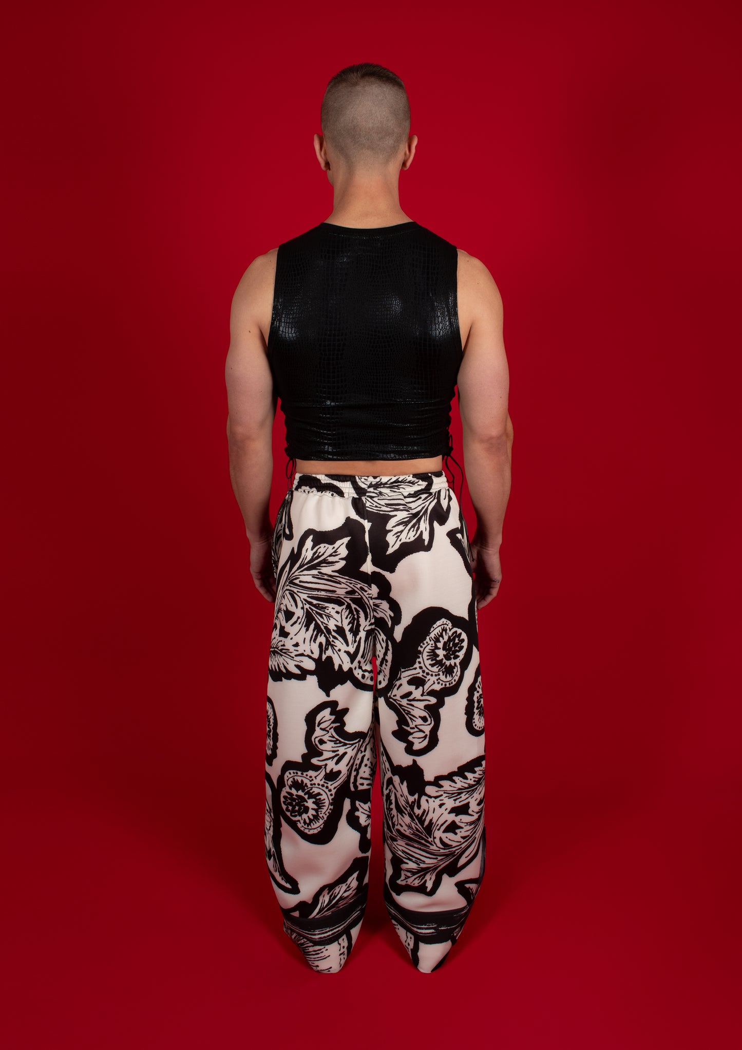 DARK FLORAL TROUSER