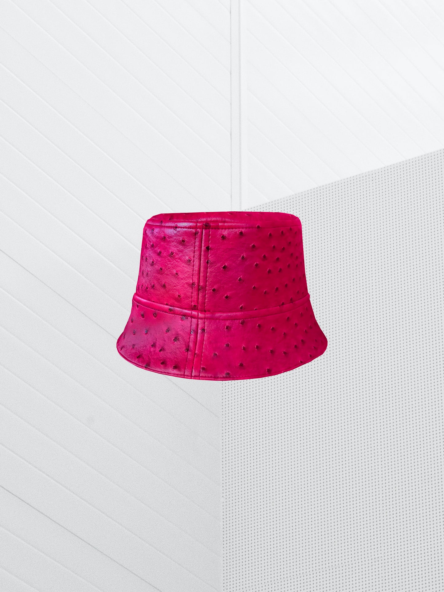 W ESSENTIAL BUCKET HAT